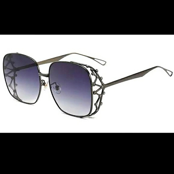 New Women's Polarized Luxury Square Oversized Sunglasses - Picture 1 of 8